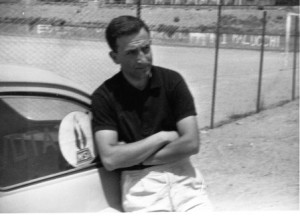 Pino Del Pizzo Amantea 1964 - con la mia 600 in una campagna elettorale