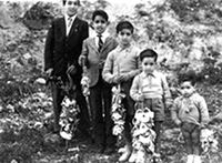 Bambini con la palma di Pasqua