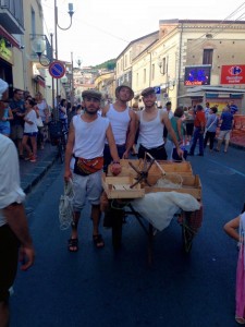 MARE d'aMARE: corteo e scenette pescatori 